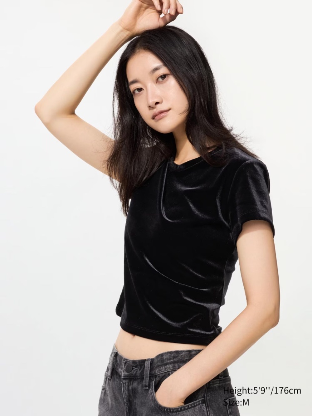 NEW Uniqlo Soft Velour Velvet Mini T-Shirt Sz M Black Short Sleeve